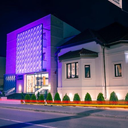 Hotel Aura Unirii Алба-Юлия Экстерьер фото