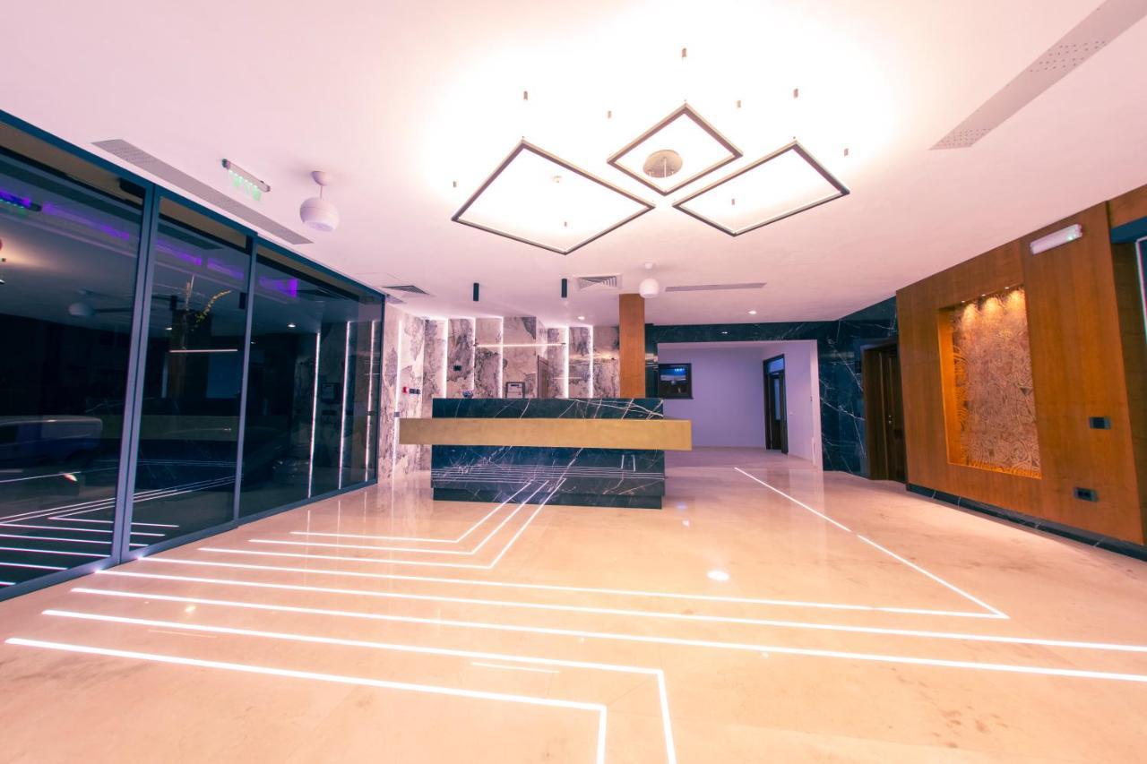Hotel Aura Unirii Алба-Юлия Экстерьер фото