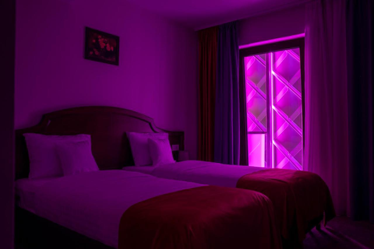 Hotel Aura Unirii Алба-Юлия Экстерьер фото